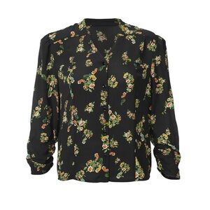 NWT Cabi Ovation Top, Size L